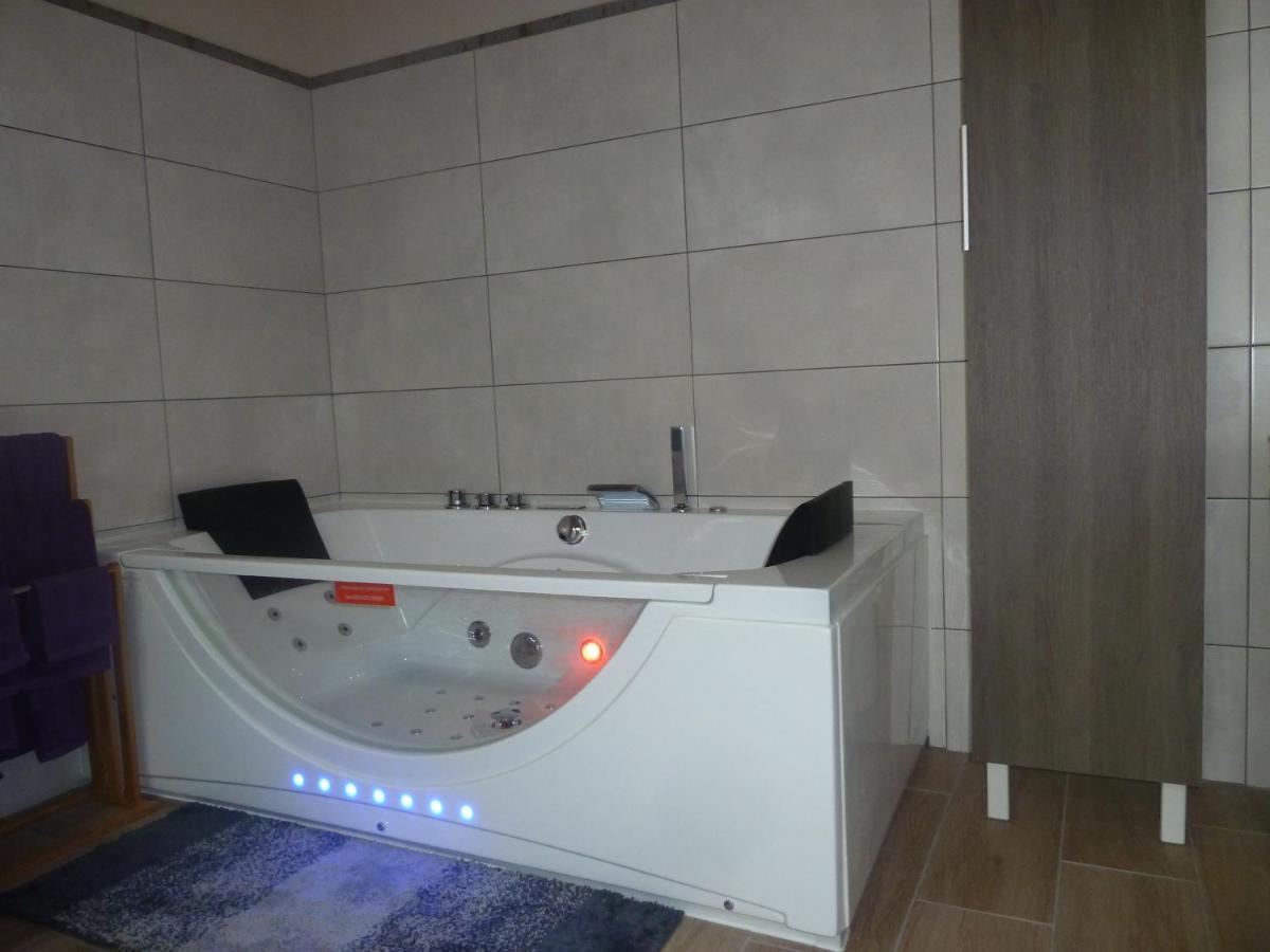 Maison Elizondoa - Chambres, Restaurant Et Spa Masparraute 外观 照片